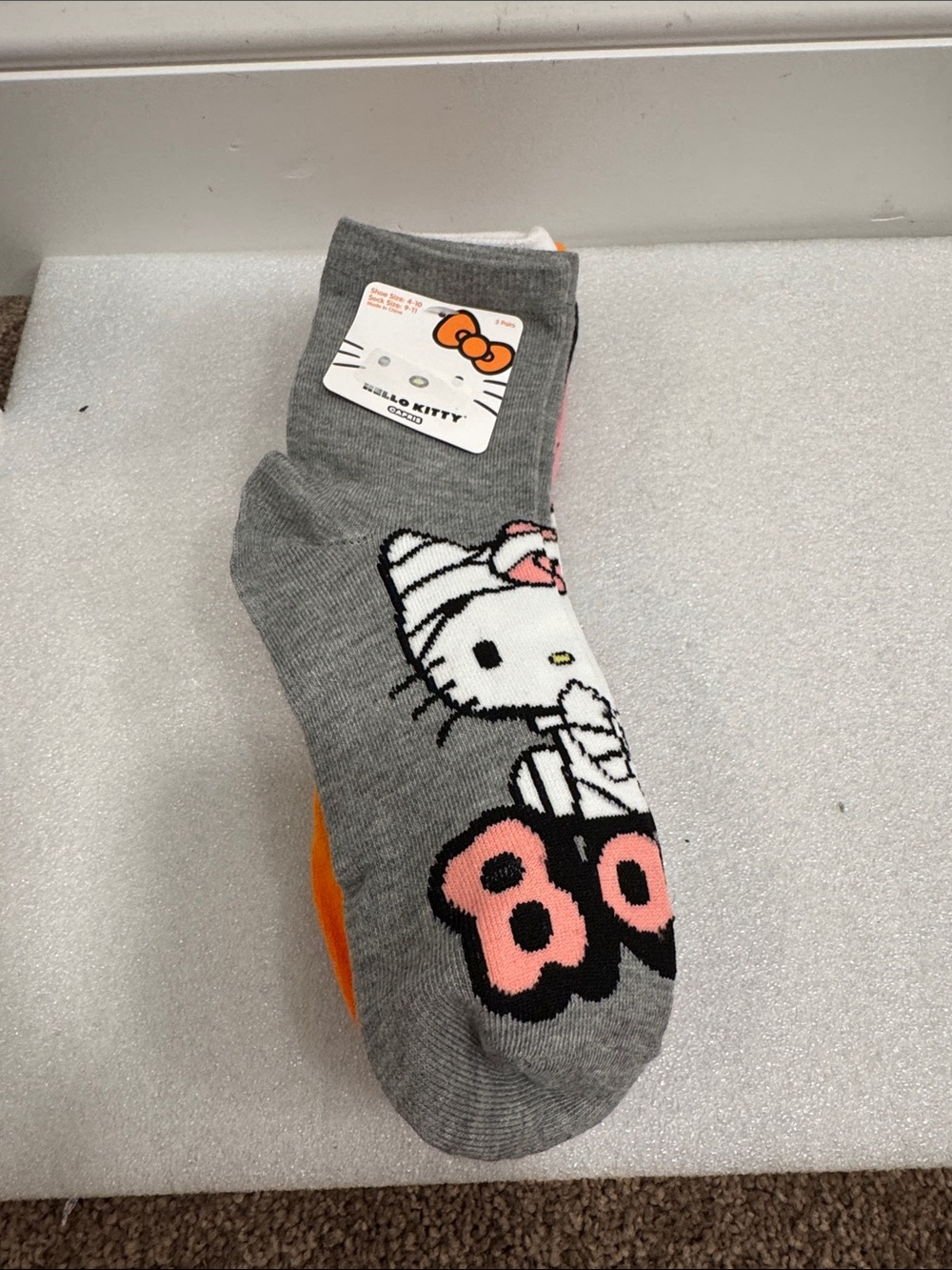 Hello kitty 5 pairs capris socks Halloween themed size 9-11 NWT